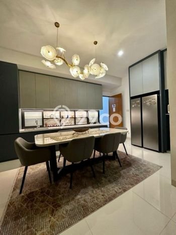 INVESTASI TEPAT! Rumah di , LT 191m2m² Bangunan 252m2m² INVESTASI TEPAT! Rumah di , LT 191m2m² Bangunan 252m2m²