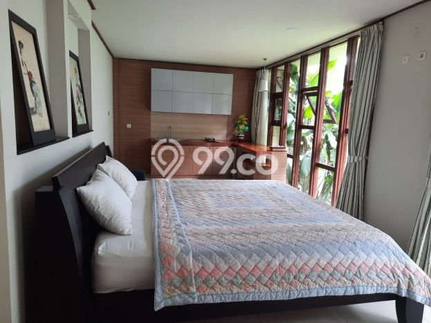 HUNIAN PREMIUM! Rumah di , 4 KT, Area Berkembang, Luas 650m2m² Bangunan 550m2m² HUNIAN PREMIUM! Rumah di , 4 KT, Area Berkembang, Luas 650m2m² Bangunan 550m2m²
