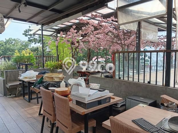 LOKASI PREMIUM! Komersial di , Luas 750m2m², Pusat Bisnis LOKASI PREMIUM! Komersial di , Luas 750m2m², Pusat Bisnis