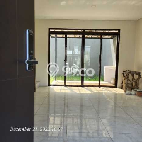 HOT DEAL! Rumah di , 2 KM, Lingkungan Strategis, Luas 120m2m² Bangunan 95m2m² HOT DEAL! Rumah di , 2 KM, Lingkungan Strategis, Luas 120m2m² Bangunan 95m2m²