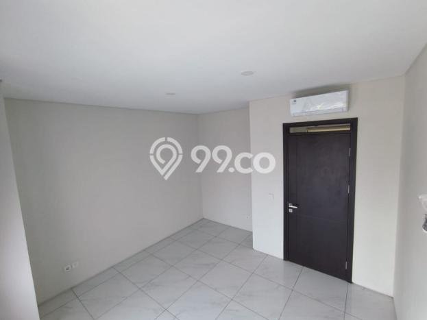 Rumah di , Akses ke Stasiun, 3 KT, Luas 120m2m² Bangunan 94m2m² Rumah di , Akses ke Stasiun, 3 KT, Luas 120m2m² Bangunan 94m2m²