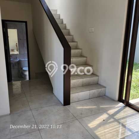 HOT DEAL! Rumah di , 2 KM, Lingkungan Strategis, Luas 120m2m² Bangunan 95m2m² HOT DEAL! Rumah di , 2 KM, Lingkungan Strategis, Luas 120m2m² Bangunan 95m2m²
