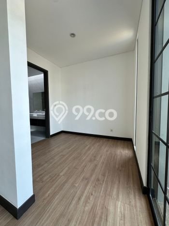 HUNIAN IMPIAN! Rumah area BSD City, 4 KT, Free Macet, LT 144m2m² LB 227m2m² HUNIAN IMPIAN! Rumah area BSD City, 4 KT, Free Macet, LT 144m2m² LB 227m2m²
