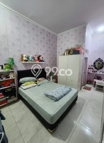 Dijual Rumah 4 Kamar Lokasi Ideal Nyaman dan Strategis di Karawaci Dijual Rumah 4 Kamar Lokasi Ideal Nyaman dan Strategis di Karawaci