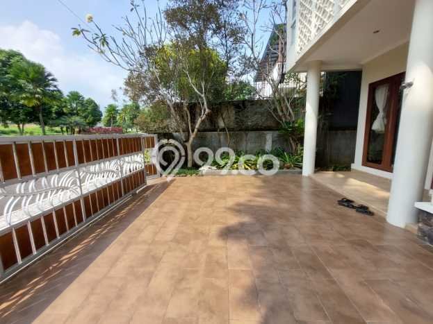 For Sale! Luxury House LT 378m2 Desain Elegan di Sentul City For Sale! Luxury House LT 378m2 Desain Elegan di Sentul City