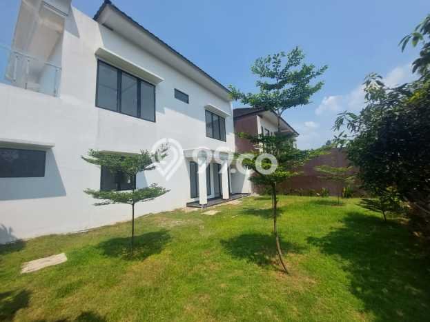 Dijual Rumah Mewah Elegan Dengan View Cantik di Sentul City, Bogor Dijual Rumah Mewah Elegan Dengan View Cantik di Sentul City, Bogor