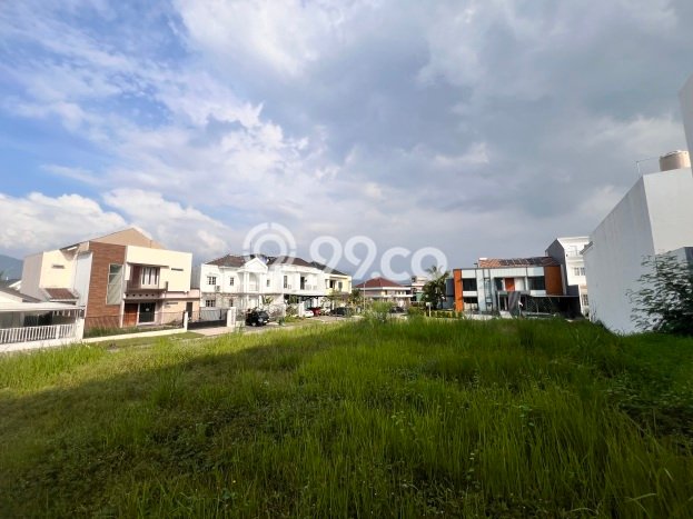 Lahan Dijual Lokasi Strategis di Bogor dengan Luas 453m2 Lahan Dijual Lokasi Strategis di Bogor dengan Luas 453m2