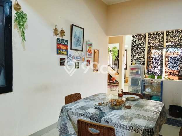 Rumah Modern Cantik 5 Kamar Siap Huni di Babakan Madang Rumah Modern Cantik 5 Kamar Siap Huni di Babakan Madang