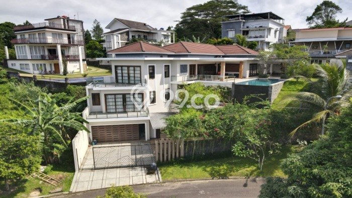 Dijual Rumah Luas Megah Dengan View Cantik di Sentul City, Bogor Dijual Rumah Luas Megah Dengan View Cantik di Sentul City, Bogor