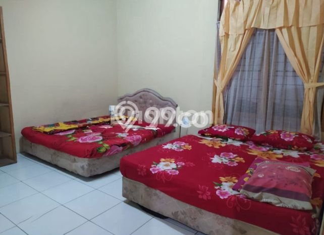 Rumah Strategis Minimalis Lb 350m2 di Cisarua, Bogor Rumah Strategis Minimalis Lb 350m2 di Cisarua, Bogor
