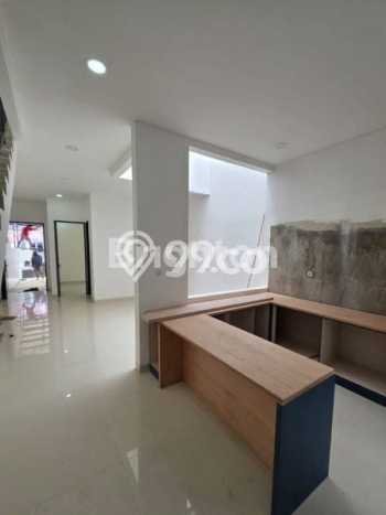 Siap Huni Hunian Elit 4 Kamar di Cipondoh Dekat ke Mana Saja Siap Huni Hunian Elit 4 Kamar di Cipondoh Dekat ke Mana Saja