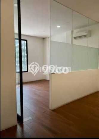 Unit Ruko Paling Strategis di Kelapa Gading Jakarta Utara dengan LB 450m2 Unit Ruko Paling Strategis di Kelapa Gading Jakarta Utara dengan LB 450m2