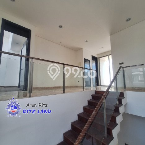 For Sale! Luxury House LT 320m2 Desain Modern di Golf Island For Sale! Luxury House LT 320m2 Desain Modern di Golf Island