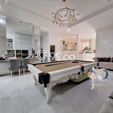 Rumah Elit Modern Tanpa Renovasi di Pantai Indah Kapuk Jakarta Utara Rumah Elit Modern Tanpa Renovasi di Pantai Indah Kapuk Jakarta Utara