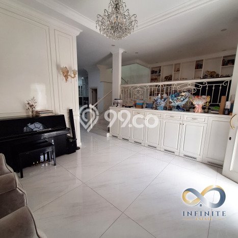 Rumah Elit Modern Tanpa Renovasi di Pantai Indah Kapuk Jakarta Utara Rumah Elit Modern Tanpa Renovasi di Pantai Indah Kapuk Jakarta Utara