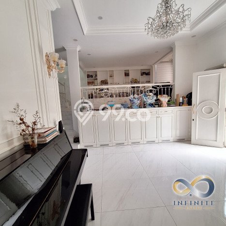 Rumah Elit Modern Tanpa Renovasi di Pantai Indah Kapuk Jakarta Utara Rumah Elit Modern Tanpa Renovasi di Pantai Indah Kapuk Jakarta Utara