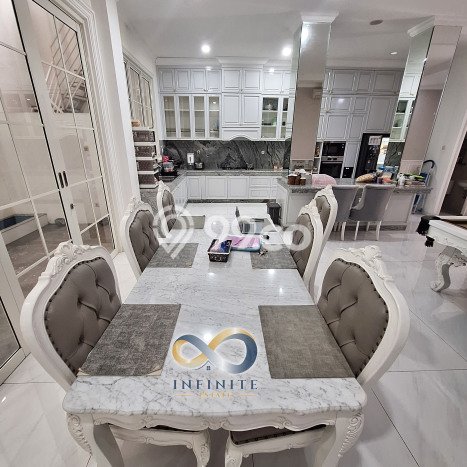 Rumah Elit Modern Tanpa Renovasi di Pantai Indah Kapuk Jakarta Utara Rumah Elit Modern Tanpa Renovasi di Pantai Indah Kapuk Jakarta Utara