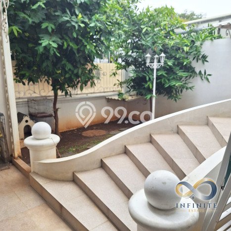 Rumah Elit Modern Tanpa Renovasi di Pantai Indah Kapuk Jakarta Utara Rumah Elit Modern Tanpa Renovasi di Pantai Indah Kapuk Jakarta Utara