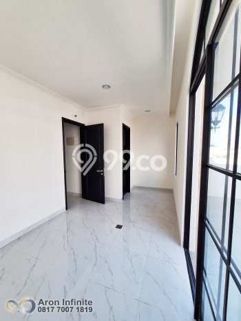 For Sale! Luxury House LT 75m2 Desain Elegan di Pantai Indah Kapuk 2 For Sale! Luxury House LT 75m2 Desain Elegan di Pantai Indah Kapuk 2