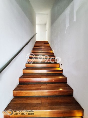 Rumah Luxury Dijual di Jakarta Barat Fasilitas Premium Rumah Luxury Dijual di Jakarta Barat Fasilitas Premium