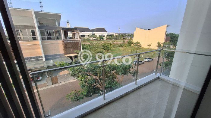 Jual Rumah Luas Elegan Dengan View Eksklusif di Golf Island, Jakarta Utara Jual Rumah Luas Elegan Dengan View Eksklusif di Golf Island, Jakarta Utara