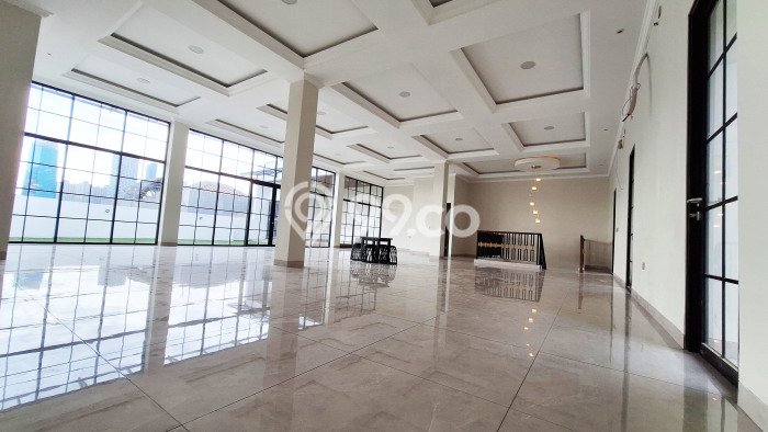 Rumah Elit Modern Siap Huni di Tomang Jakarta Barat Rumah Elit Modern Siap Huni di Tomang Jakarta Barat