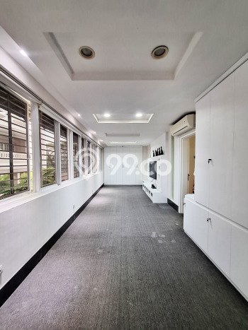 Hunian Elit LB 1000m2 Siap Huni Desain Elegan di Pantai Indah Kapuk, Jakarta Utara Hunian Elit LB 1000m2 Siap Huni Desain Elegan di Pantai Indah Kapuk, Jakarta Utara