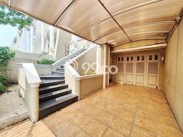 For Sale! Premium House LT 180m2 Desain Modern di Pantai Indah Kapuk For Sale! Premium House LT 180m2 Desain Modern di Pantai Indah Kapuk