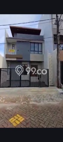 Rumah Elit Modern Siap Huni di Villa Meruya Jakarta Barat Rumah Elit Modern Siap Huni di Villa Meruya Jakarta Barat