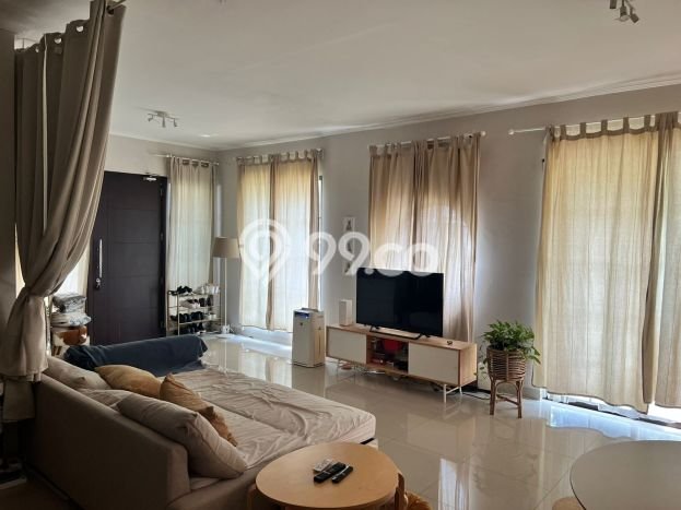 Ready to Use! Premium House LT 225m2 Desain Elegan di Green Lake City Ready to Use! Premium House LT 225m2 Desain Elegan di Green Lake City