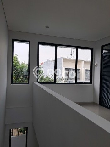 Ruko untuk Disewa di Pusat Bandung Luas Bangunan 300m2 Ruko untuk Disewa di Pusat Bandung Luas Bangunan 300m2