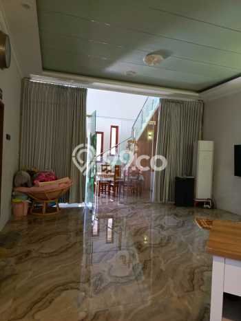 Dijual Cepat Rumah Bagus Siap Huni LB 320m2 di Sawangan, Depok Dijual Cepat Rumah Bagus Siap Huni LB 320m2 di Sawangan, Depok