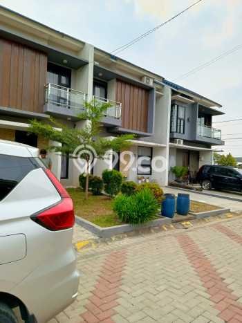 For Sale Rumah 3 Kamar Lokasi Strategis Nyaman dan Strategis di Sawangan For Sale Rumah 3 Kamar Lokasi Strategis Nyaman dan Strategis di Sawangan