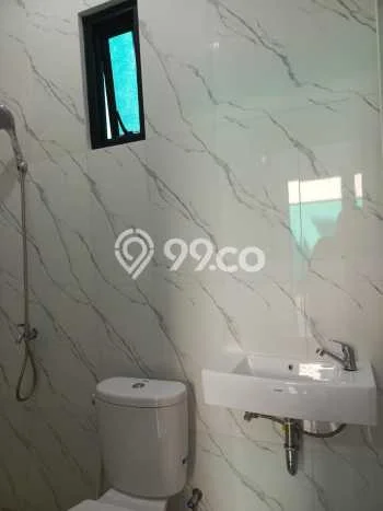 Rumah Kost untuk Dijual di Jagakarsa dengan 10 KT, 6 KM, Luas 144m2 Rumah Kost untuk Dijual di Jagakarsa dengan 10 KT, 6 KM, Luas 144m2