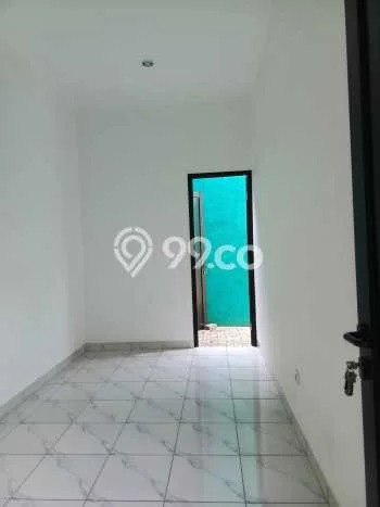 Rumah Kost untuk Dijual di Jagakarsa dengan 10 KT, 6 KM, Luas 144m2 Rumah Kost untuk Dijual di Jagakarsa dengan 10 KT, 6 KM, Luas 144m2