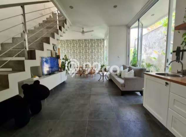 DIJUAL! Vila Kawasan , Area 135m2m², Dekat ke Pusat Kota DIJUAL! Vila Kawasan , Area 135m2m², Dekat ke Pusat Kota