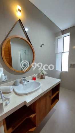 Vila Tenang Kawasan , Ukuran 200m2m², Akses ke berbagai fasilitas Vila Tenang Kawasan , Ukuran 200m2m², Akses ke berbagai fasilitas