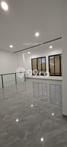 Ready to Use! Premium House LT 240m2 Desain Modern di Lippo Karawaci Ready to Use! Premium House LT 240m2 Desain Modern di Lippo Karawaci