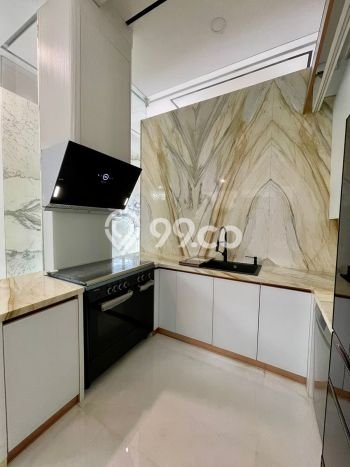 Ready to Use! Premium House LT 240m2 Desain Modern di Pondok Pinang Ready to Use! Premium House LT 240m2 Desain Modern di Pondok Pinang