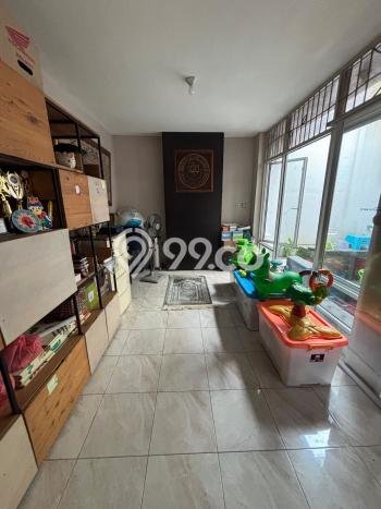Dijual Rumah Luas Elegan Dengan View Eksklusif di Modernland, Tangerang Dijual Rumah Luas Elegan Dengan View Eksklusif di Modernland, Tangerang