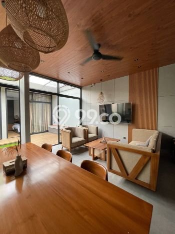 Dijual Rumah Eksklusif 2 KT di Suvarna Sutera, Tangerang Dijual Rumah Eksklusif 2 KT di Suvarna Sutera, Tangerang