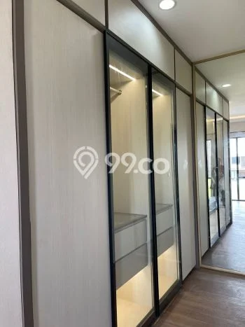 Hunian Elit LB 270m2 Siap Pakai Desain Elegan di Suvarna Sutera, Tangerang Hunian Elit LB 270m2 Siap Pakai Desain Elegan di Suvarna Sutera, Tangerang