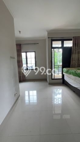 Hunian Eksklusif Siap Huni LT 200m2 di Cipondoh, Tangerang Hunian Eksklusif Siap Huni LT 200m2 di Cipondoh, Tangerang