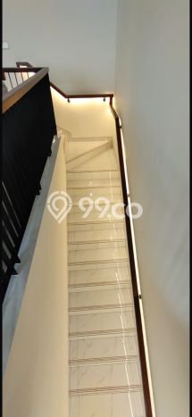 Rumah Luxury Modern Siap Huni di Suvarna Sutera Tangerang Rumah Luxury Modern Siap Huni di Suvarna Sutera Tangerang