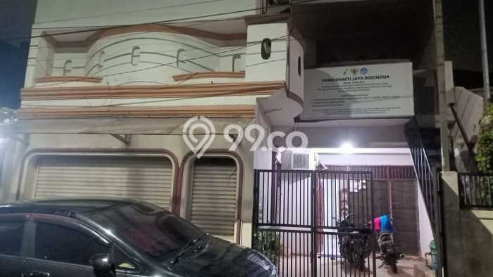 For Sale Rumah 4 Kamar Lokasi Strategis Bagus dan Strategis di Ciledug For Sale Rumah 4 Kamar Lokasi Strategis Bagus dan Strategis di Ciledug