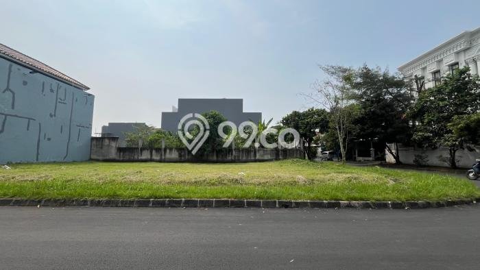Tanah Dijual Lokasi Strategis di Tangerang dengan Luas 377m2 Tanah Dijual Lokasi Strategis di Tangerang dengan Luas 377m2