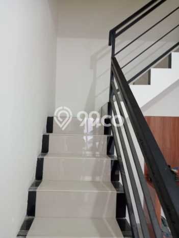 Rumah Modern 3 KT LT 40m2 di Cililitan Rumah Modern 3 KT LT 40m2 di Cililitan