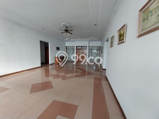 Jual Rumah Mewah Megah Dengan View Eksklusif di Taman Mini, Jakarta Timur Jual Rumah Mewah Megah Dengan View Eksklusif di Taman Mini, Jakarta Timur