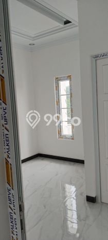 Rumah Modern Minimalis 3 Kamar Siap Huni di Ciracas Rumah Modern Minimalis 3 Kamar Siap Huni di Ciracas