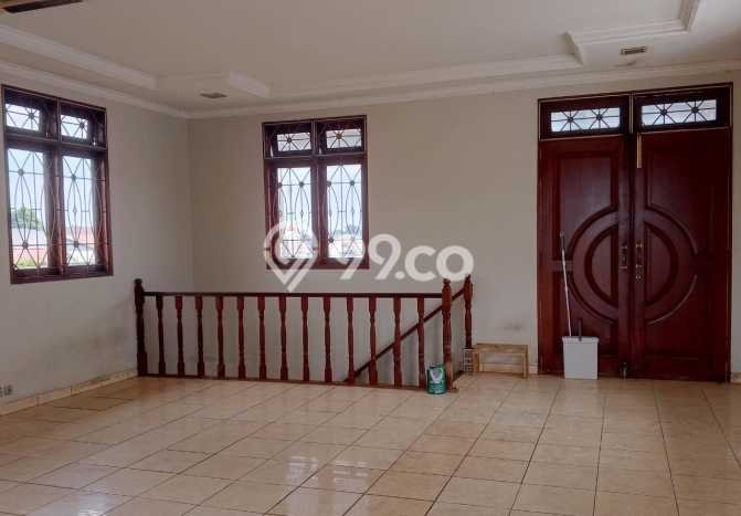 Dijual Cepat Rumah Bagus Siap Huni LB 300m2 di Ciracas, Jakarta Timur Dijual Cepat Rumah Bagus Siap Huni LB 300m2 di Ciracas, Jakarta Timur